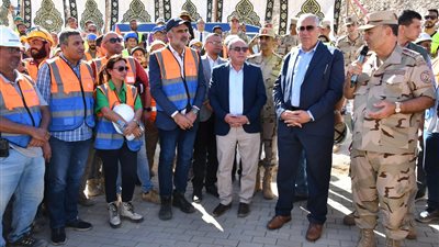 القوات المسلحة تنفذ مشروع إطلاق المياه بالترعة المغذية لمشروع شرق الريف المصرى بتوشكى