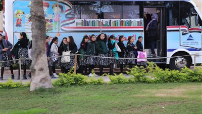 200 طفل يشاركون في احتفالات اليوم العالمي للطفولة بمكتبة بدمنهور 