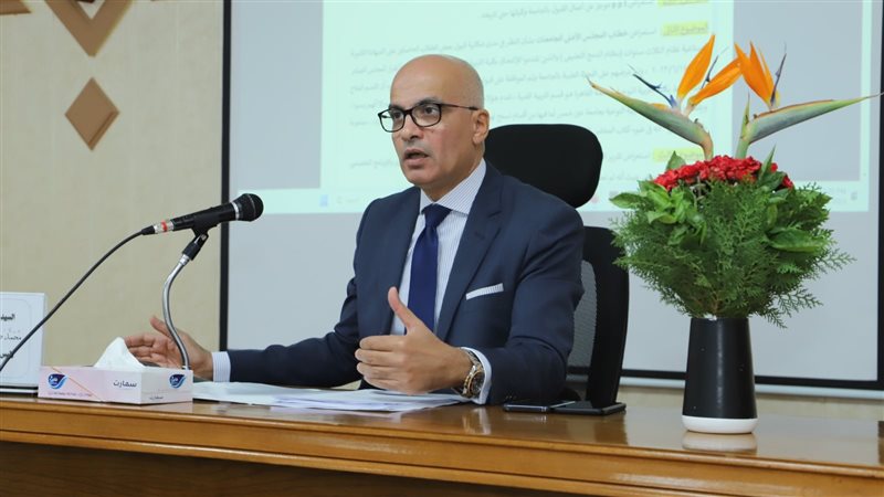 رئيس جامعة عين شمس،