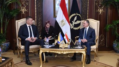 وزير الداخلية يستقبل وزير الأمن البوسني لتعزيز التعاون المشترك 