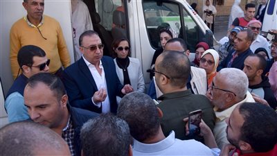 محافظ الإسكندرية يُطلق قافلة طبية بـ 
