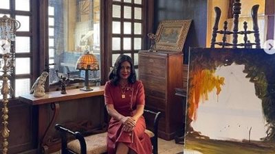 رانيا يوسف بـ لوك الزمن الجميل في كواليس تصوير مسلسل السرداب 