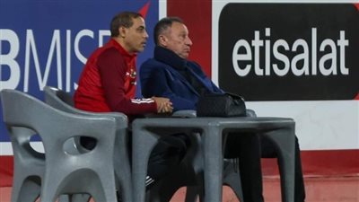 الخطيب يحضر مران الأهلي لدعم اللاعبين قبل بداية المشوار الإفريقي (صور)