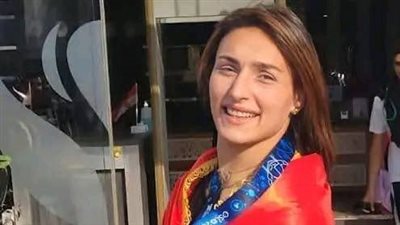 وزير الرياضة يهنئ لاعبة منتخب المصارعة سمر حمزة بحفل زفافها