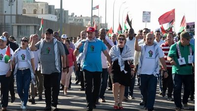 بمشاركة الرئيس وزوجته، أكبر تظاهرة مؤيدة لفلسطين في كوبا (فيديو وصور)