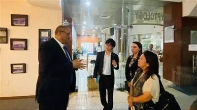 مدير عام مكتبة مصر بالأقصر يبحث سبل التعاون مع وفد الجايكا الياباني