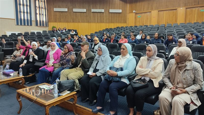 افتتاح فعاليات المنتدى