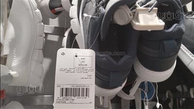 الحذاء يصل لـ 10 آلاف جنيه، تخفيضات الأحذية الرجالي في الجمعة البيضاء (صور)