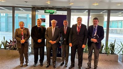 وزير التعليم العالي يلتقي بممثل الحكومة الإسكتلندية لشئون التعليم والشراكات الدولية