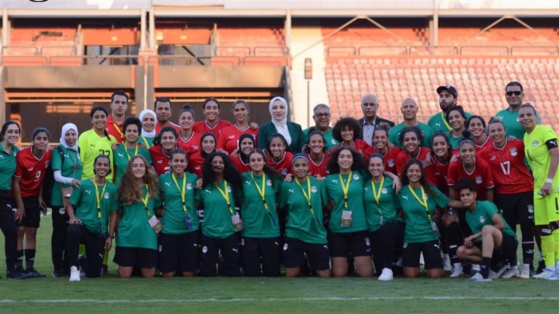 منتخب السيدات، فيتو