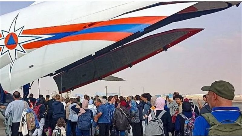 إجلاء مواطنون روس