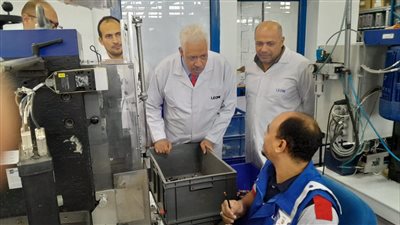 عمل أسيوط تتفقد المدينة الصناعية للتأكد من تطبيق القوانين 