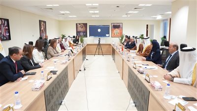 وزيرة التخطيط تناقش سبل التعاون المشترك مع وفد وزاري بحريني رفيع المستوى