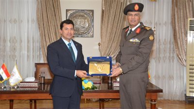 الكلية الفنية العسكرية توقع بروتوكول تعاون مع وزارة الشباب والرياضة