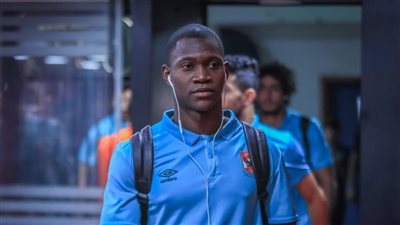 حافلة الأهلي تصل إلى ملعب السلام استعدادا لمباراة ميدياما