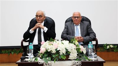 رضا حجازي يحدد موعد استلام العمل للفائزين في مسابقة 30 ألف معلم بمحافظة بورسعيد 