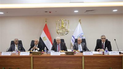 دراسة جدوى لإقامة مشروع شراكة بين الجامعات لاستصلاح 200 فدان لكل جامعة بالوادي الجديد