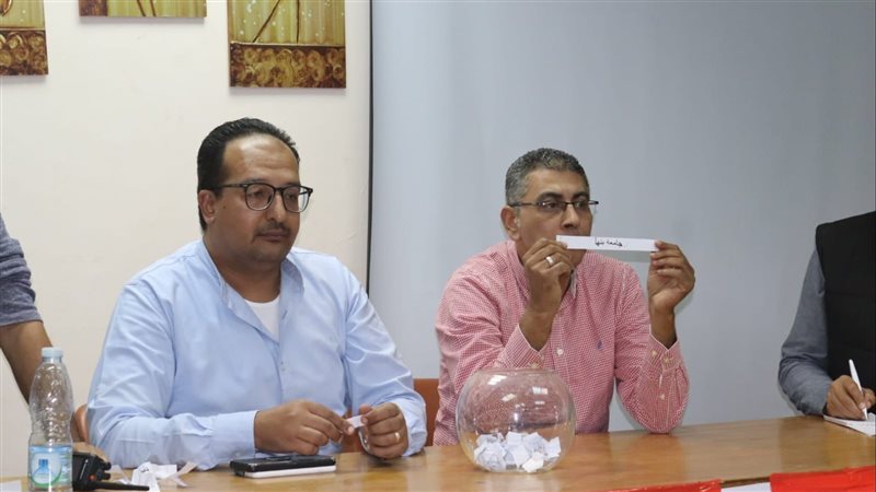 ٨٥٠ طالبة تشارك في