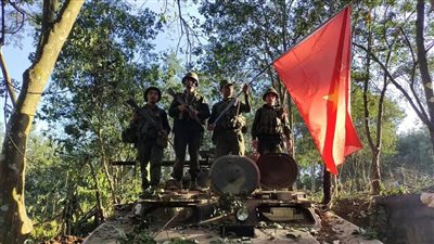 مجموعة مسلحة في بورما تسيطر على منفذ حدودي مع الصين