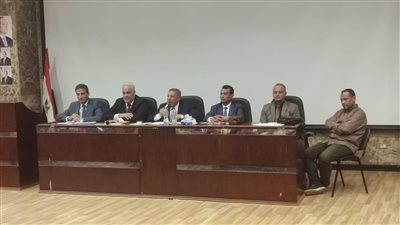 وكيل تعليم البحيرة يبحث استعدادات امتحانات نصف العام (صور)