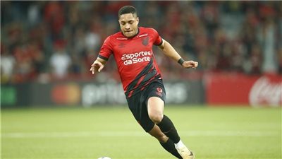 برشلونة يقترب من حسم صفقة جديدة لتعويض إصابة جافي