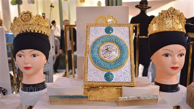 يتخطى الـ3 ملايين جنيه، اعرف مواصفات أغلى مصحف في مصر (فيديو)