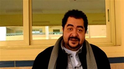 صدمة نشوى مصطفى على الهواء بعد وفاة طارق عبد العزيز (فيديو)