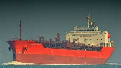 الحوثيون يجبرون سفينة أمريكية على تغيير مسارها في البحر الأحمر 