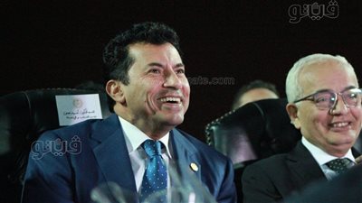 وزيرا التعليم والرياضة يشهدان الحفل الختامي للبطولة العربية للمدارس (صور)