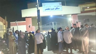 التفاصيل الكاملة لـ حادث صحراوي المنيا.. 14 نعشا.. مسن وطفلة في حالة حرجة.. وتشييع موظف وزوجته في جنازة مهيبة (صور)