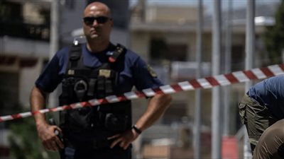 بينهم جنسيات عربية، الشرطة اليونانية تعتقل مهربي مهاجرين