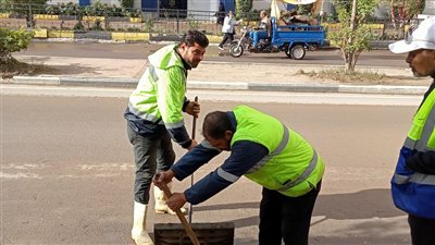 انتشار سيارات الصرف الصحي في كافة الميادين والشوارع العامة بالإسكندرية (صور)