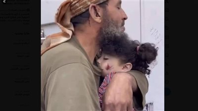 «روح الروح» تبكي العالم رغم الهدنة، النشطاء يستقبلون استشهاد ريم في حضن جدها بالدموع (فيديو) 