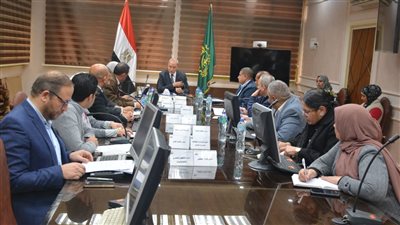 محافظ القليوبية يتابع إنشاء المحطة الوسيطة بالقناطر الخيرية 