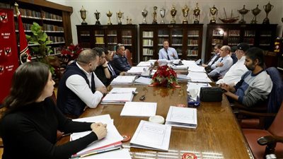 مجلس الأهلي يجتمع اليوم لاعتماد تشكيل مجالس إدارات شركات النادي 