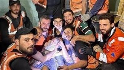 عمرها 37 يومًا وخرجت حية، العناية الإلهية تنقذ رضيعة فلسطينية من تحت الأنقاض (فيديو)