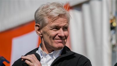 سيأتي من الخارج، أحد مهندسي اتفاقات أوسلو يضع حلا للصراع الإسرائيلي والفلسطيني