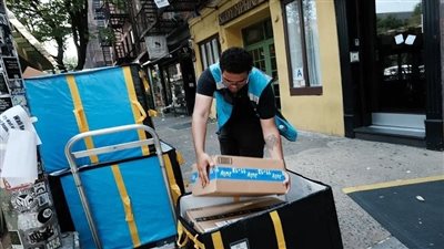 سجل سلامة أمازون في خطر، و7 آلاف دولار فقط تعويض الوفاة