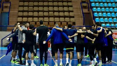 رجال يد الأهلي يواصل تدريباته استعدادًا لمباراة الزمالك