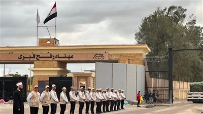 بتوجيهات شيخ الأزهر، القافلة الثالثة لبيت الزكاة تعبر ميناء رفح البري دعمًا لغزة (صور)