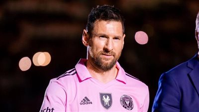 ميسي يؤكد تجاهله وغضبه من ليفاندوفسكي وتعمد مراوغته