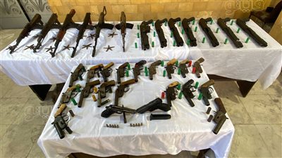 ضبط 17 قضية مخدرات و46 قطعة سلاح نارى فى أسوان وأسيوط ودمياط 
