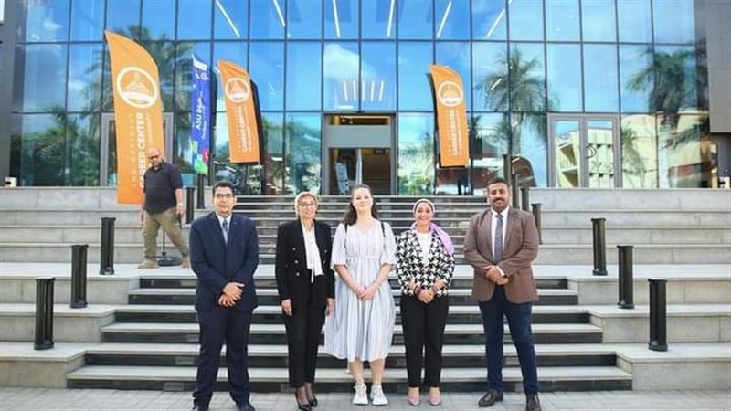 جامعة عين شمس، فيتو