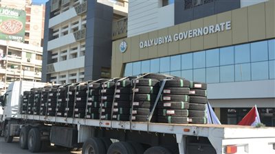 محافظ القليوبية يشهد استلام دفعة من مستلزمات الكاوتش والبطاريات 