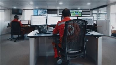 الصليب الأحمر: الرصيف البحري بغزة ليس بديلا عن الطرق البرية