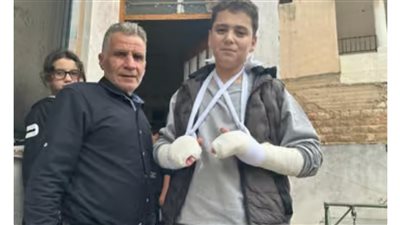 مهشم اليدين، الطفل المحرر محمد نزال يكشف تفاصيل تعذيبه في سجون الاحتلال 