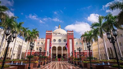 الجامعة البريطانية في مصر تشارك في مؤتمر قمة المناخ 28 بمدينة دبي