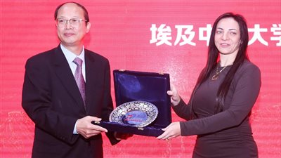 الوزير المفوض بالسفارة الصينية: مصر تلعب دورا محوريا بين الشرق والغرب