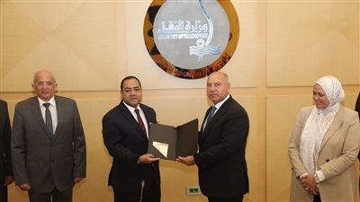 كامل الوزير يتسلم نتائج 3 مسابقات توظيف بهيئات وزارة النقل