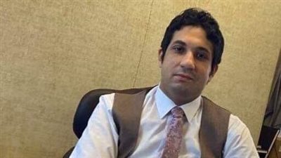 موقف القانون بشأن ضرب الرجل لزوجته، محام يجيب